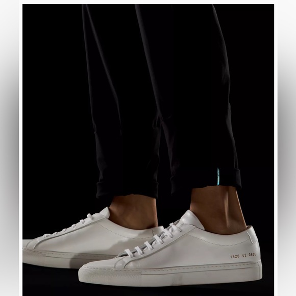 Lululemon - Commission Slim-Fit Pant
Warpstreme - Black - Picture 5 of 5